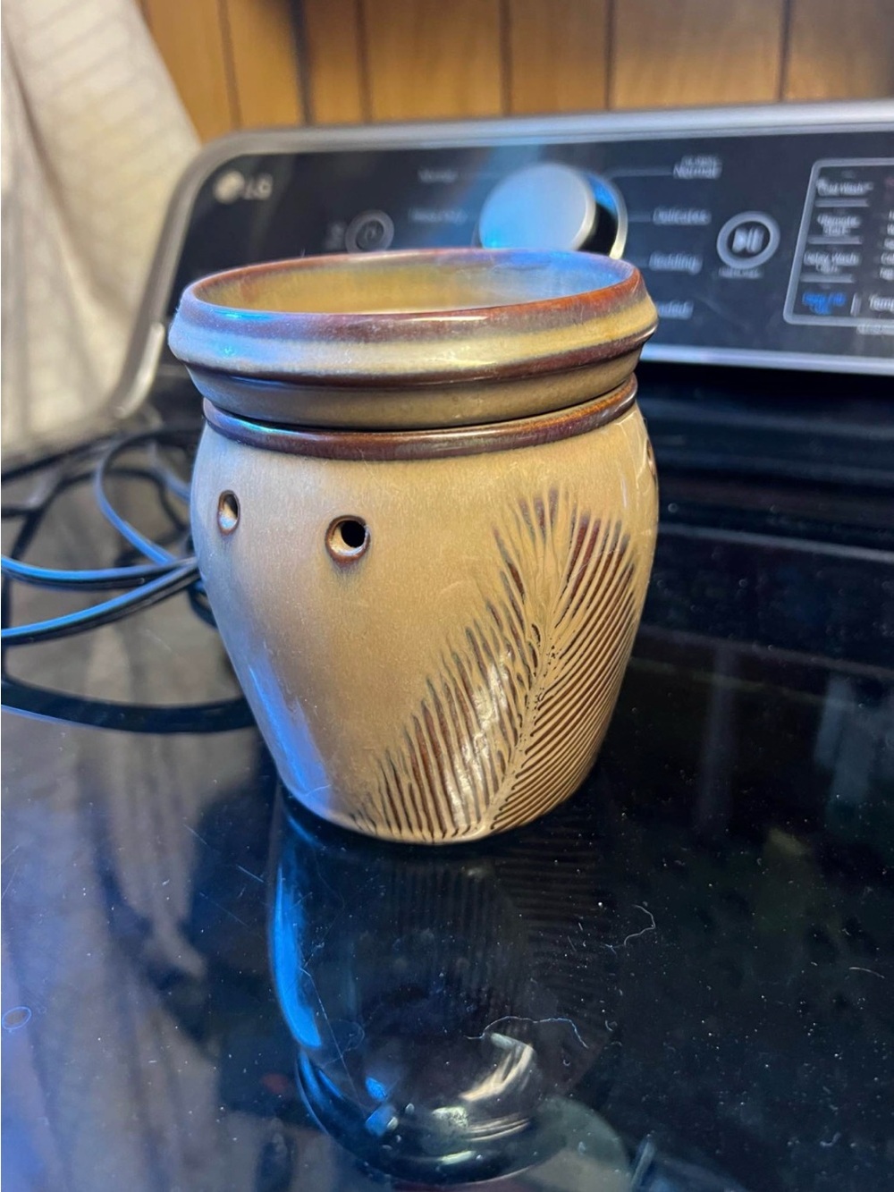 Ceramic Feather-Accent Scentsy